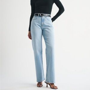 A&F High Rise ‘90s Relaxed Jean